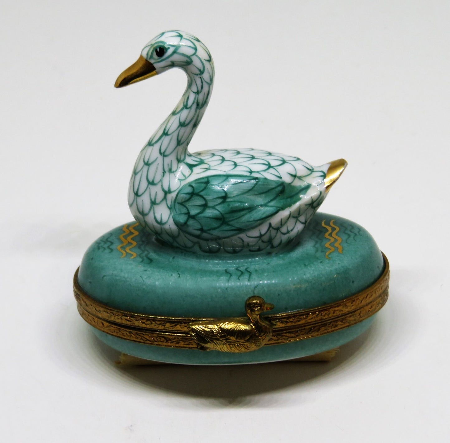LIMOGES FRANCE BOX - TEAL FISHNET SWAN IN A POND - HEREND STYLE FISH NET