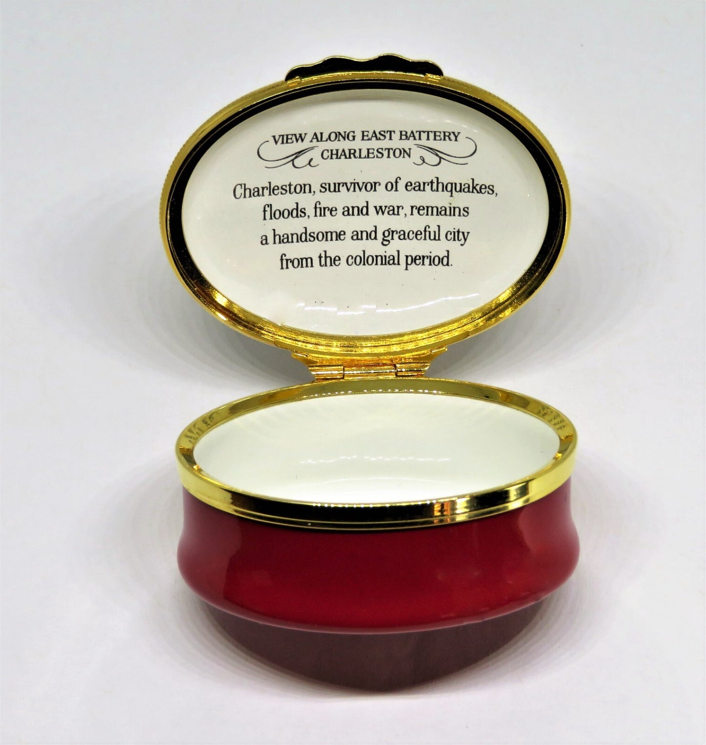 HALCYON DAYS ENAMEL BOX- "A PRESENT FROM CHARLESTON" SC - HORSE & CARRIAGE - MIB