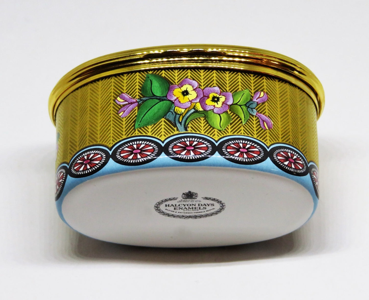 HALCYON DAYS ENGLISH ENAMEL BOX - GOLD PARIS SNUFF BOX - CIRCA 1750 - FLOWERS