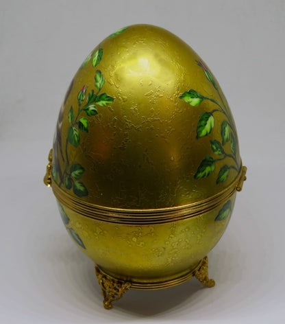 LIMOGES BOX - BEAUCHAMP - HUGE GOLD INCRUSTATION EGG - SONG BIRD & PINK ROSES