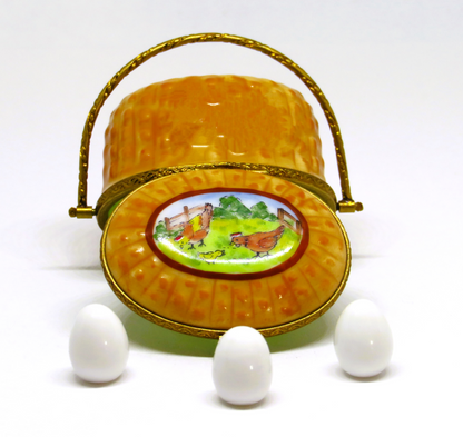 LIMOGES BOX - ROCHARD - NANTUCKET BASKET & 3 REMOVABLE EGGS - HENS & CHICK