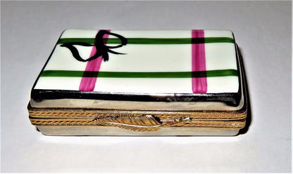 LIMOGES BOX - CANDY - PLAID GIFT BOX & FUDGE - PEANUT BRITTLE