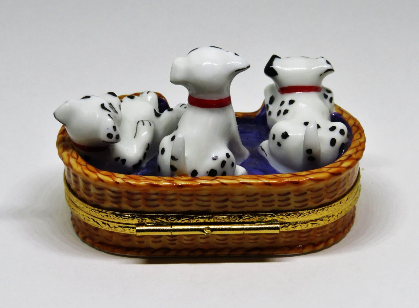 LIMOGES FRANCE BOX- ARTORIA - "101 DALMATIANS" - WALT DISNEY - DOGS - PUPPY - LE