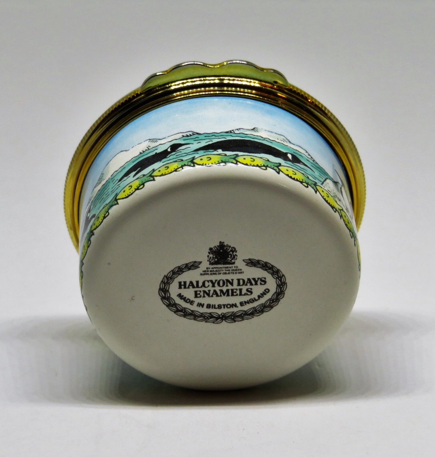 HALCYON DAYS ENGLISH ENAMEL BOX - EMPEROR PENGUINS - BIRDS - FISH - ANTARCTICA