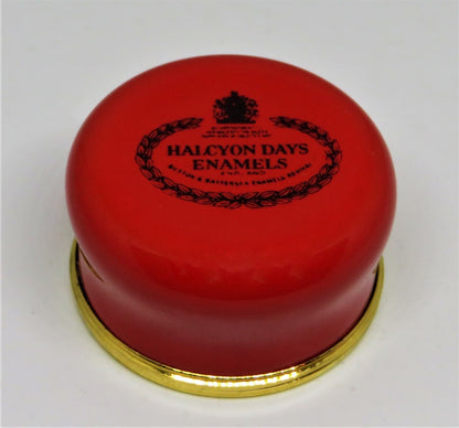 HALCYON DAYS ENAMEL BOX - CHRISTMAS GOOSE - WREATH OF HOLLY & RED RIBBONS