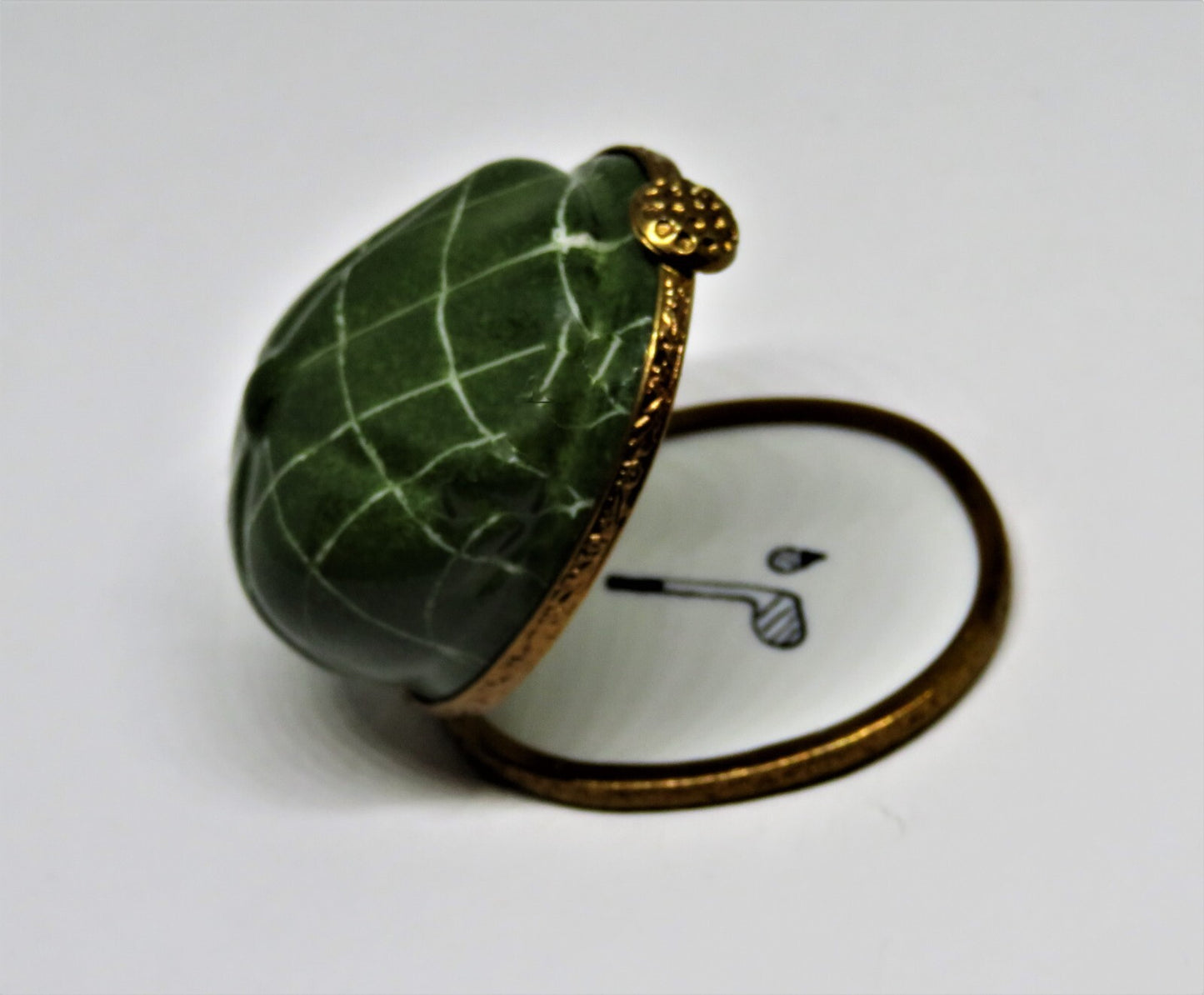 LIMOGES FRANCE BOX~ GREEN PLAID GOLFER'S  CAP ~HAT~ GOLF BALL CLASP ~ PEINT MAIN