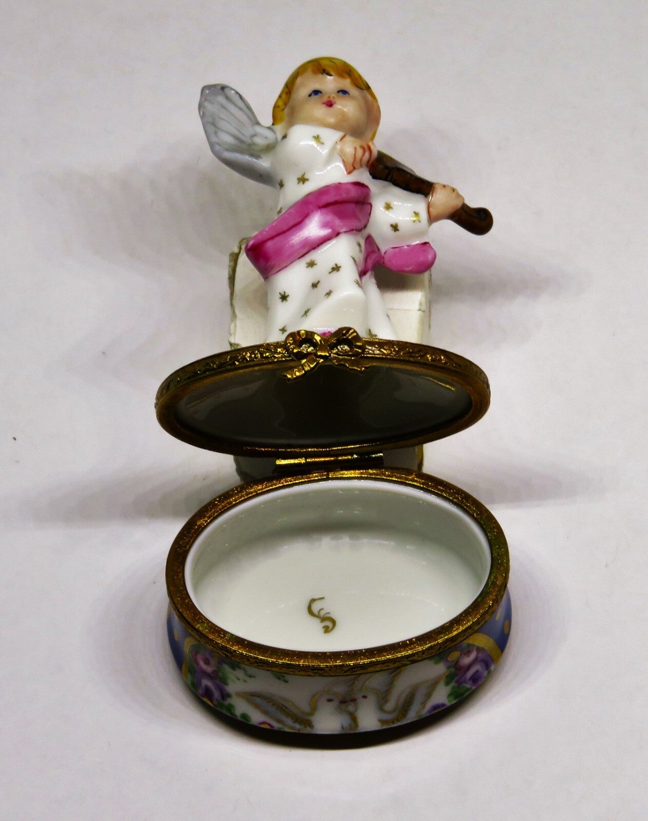 LIMOGES FRANCE BOX - CHRISTMAS - ANGEL & VIOLIN - FLOWERS & DOVES & STARS