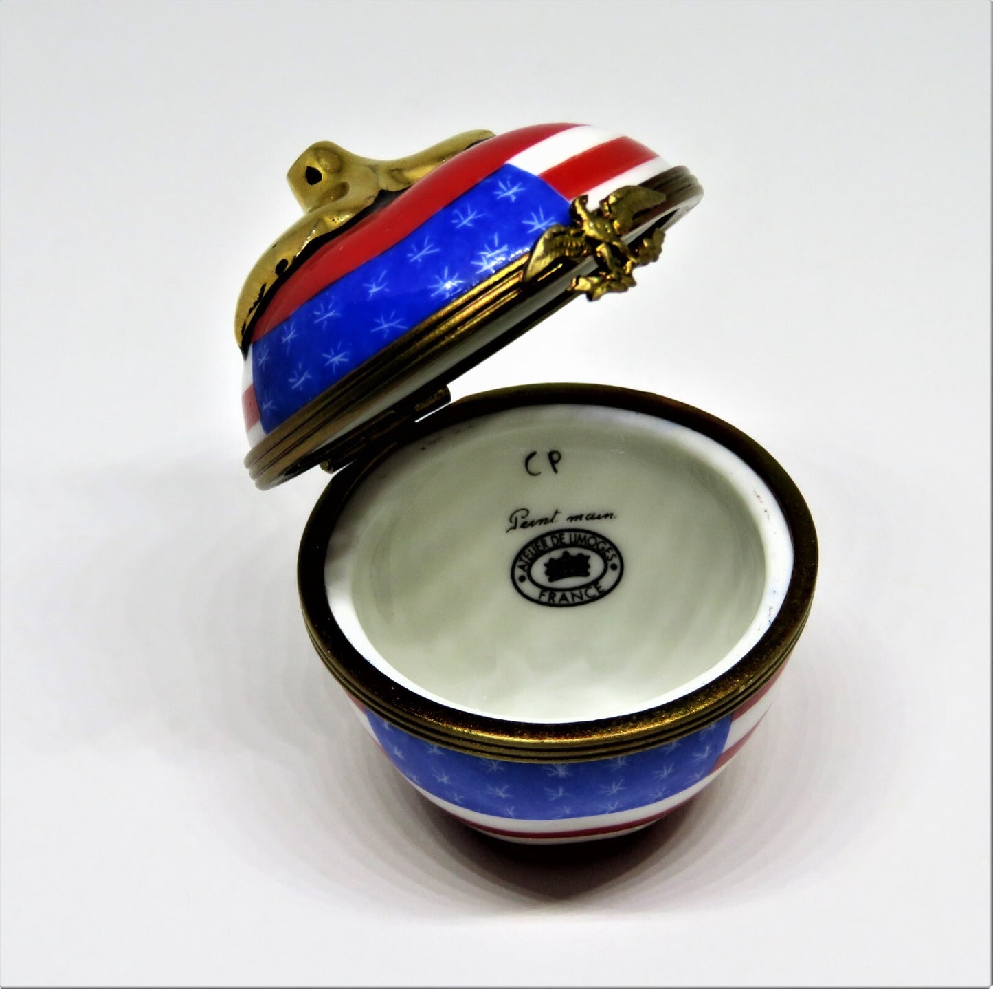 LIMOGES FRANCE BOX~ PATRIOTIC APPLE & UNITED STATES FLAG ~STARS & STRIPES~ EAGLE