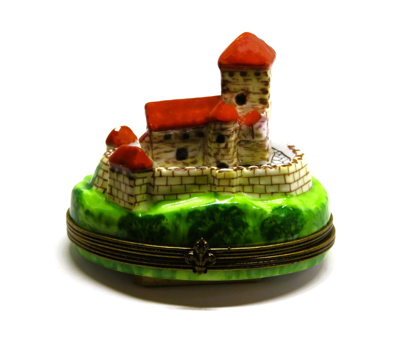 LIMOGES FRANCE BOX- PIERRE ARQUIE - CASTLE - FRENCH CHATEAU - FLEUR-DE-LIS CLASP