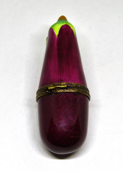 LIMOGES BOX ~ PARRY-VIEILLE ~ SMALL EGGPLANT ~AUBERGINE~ VEGETABLES ~ PEINT MAIN