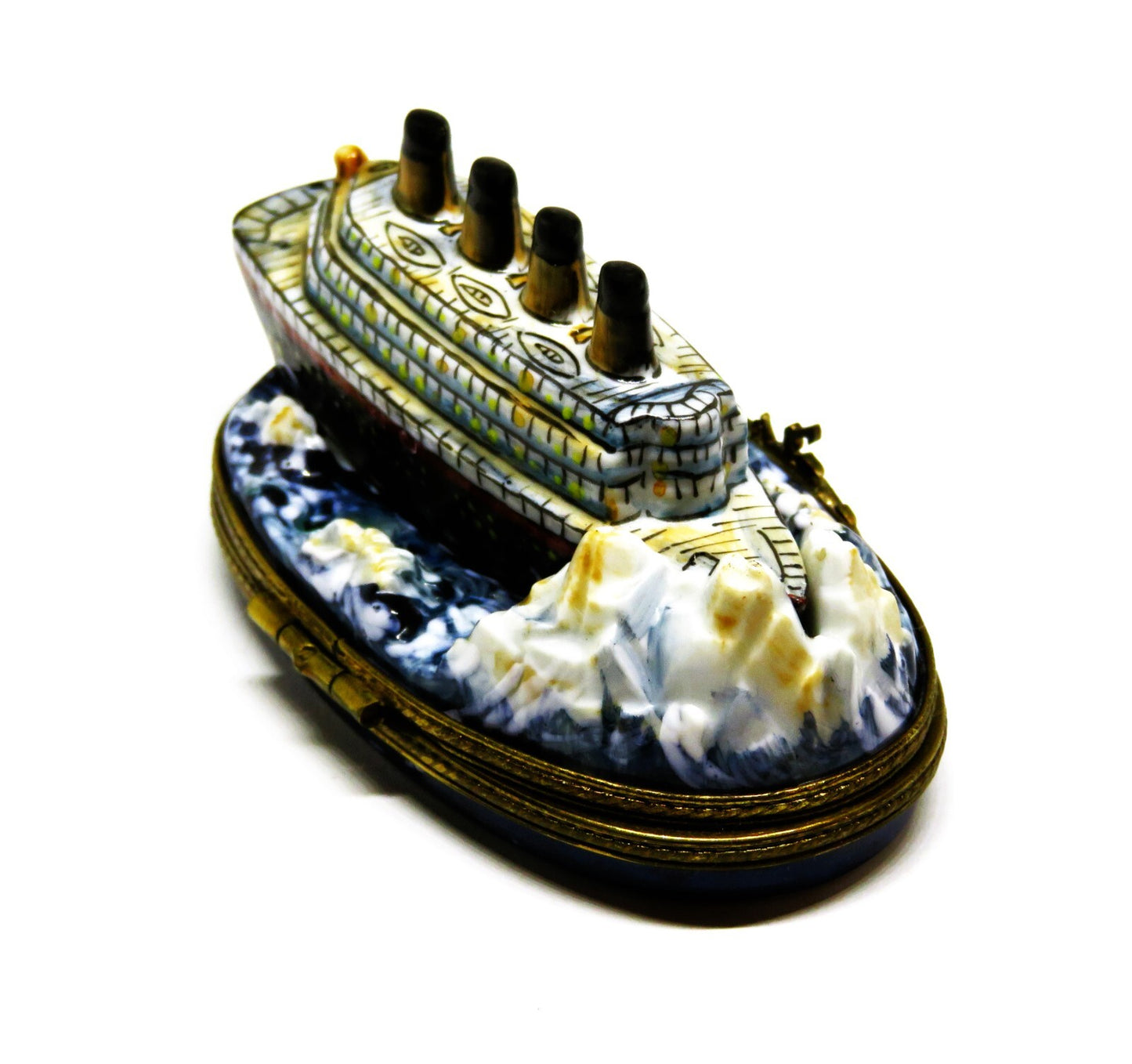 LIMOGES FRANCE BOX ~ TITANIC & ICEBERG ~ SHIP ~ OCEAN LINER ~ PEINT MAIN