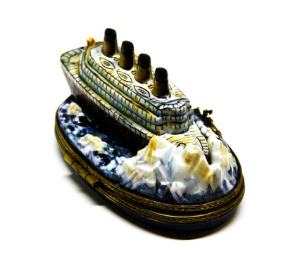 LIMOGES FRANCE BOX ~ TITANIC & ICEBERG ~ SHIP ~ OCEAN LINER ~ PEINT MAIN
