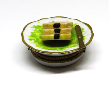 LIMOGES BOX- PARRY-VIEILLE - PATÉ DE FOIS GRAS ON A PLATE & KNIFE - GOOSE INSIDE