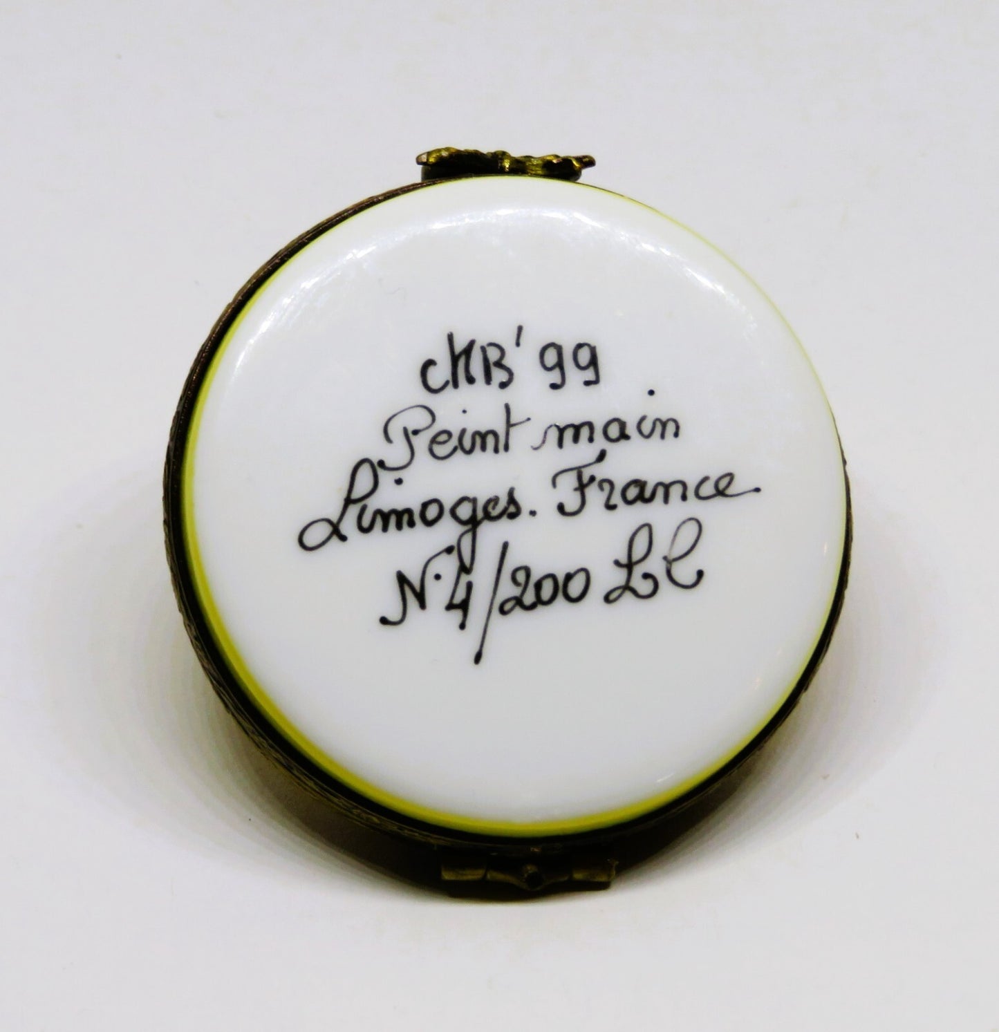 LIMOGES FRANCE BOX- 'STRAW' GARDENING HAT & REMOVABLE HAT INSIDE - SUMMER BONNET