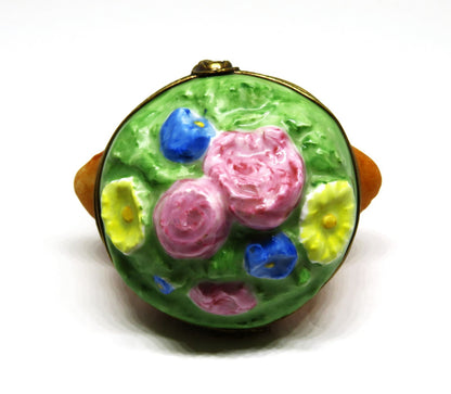LIMOGES FRANCE BOX ~ PARIS - "WICKER" BASKET OF FLOWERS ~ ROSES ~ PEINT MAIN