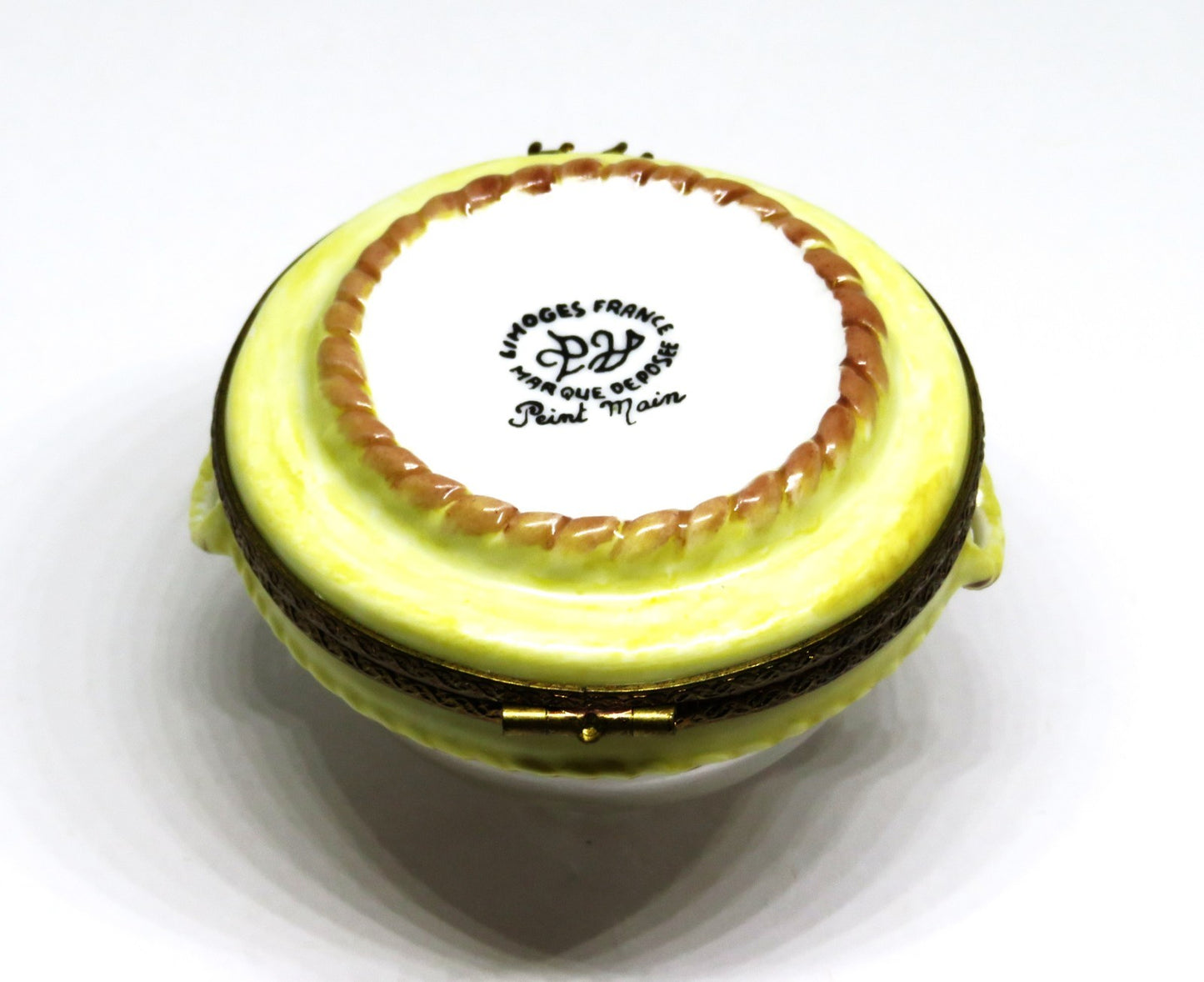 LIMOGES FRANCE BOX - PARRY-VIEILLE - DOMED GLASS CHEESE TRAY - MOUSE CLASP - COW