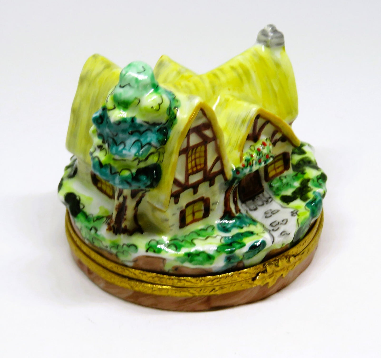 LIMOGES FRANCE BOX -ARTORIA- SNOW WHITE -COTTAGE OF THE SEVEN DWARFS- LE -DISNEY