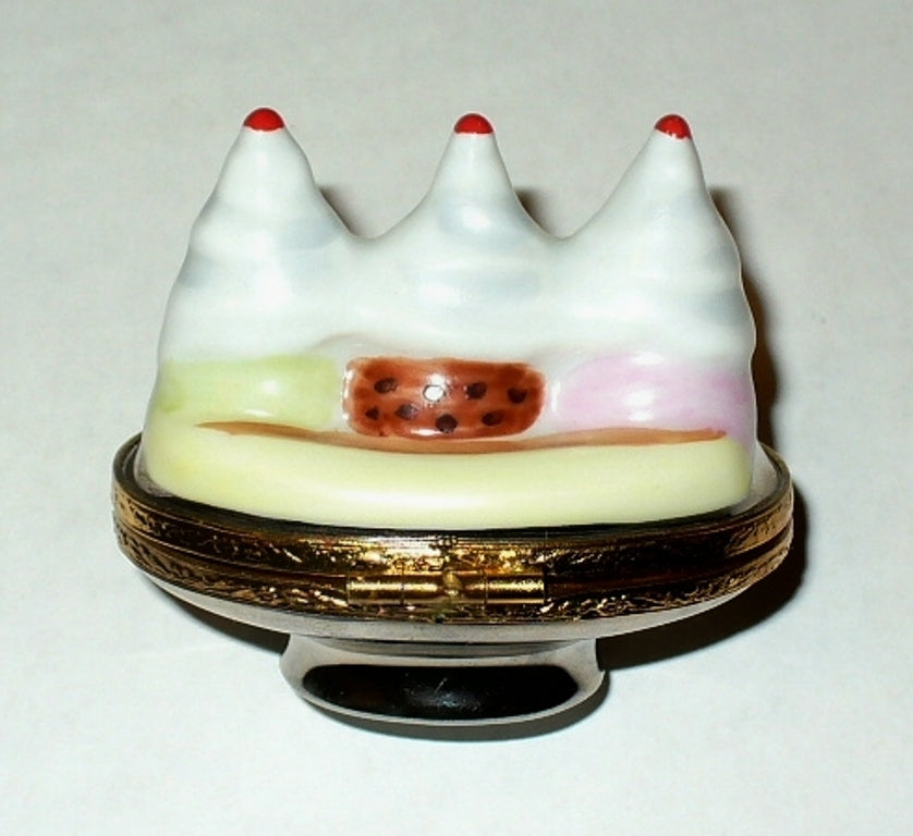 LIMOGES FRANCE BOX ~ ARTORIA ~ BANANA SPLIT ~ ICE CREAM SUNDAE ~ LE ~ PEINT MAIN
