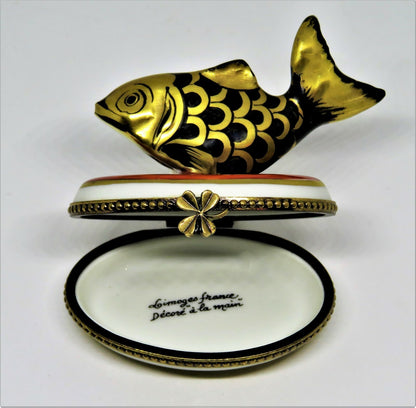 LIMOGES FRANCE BOX - BLACK & GOLD TROPICAL FISH - LUCKY FOUR LEAF CLOVER CLASP