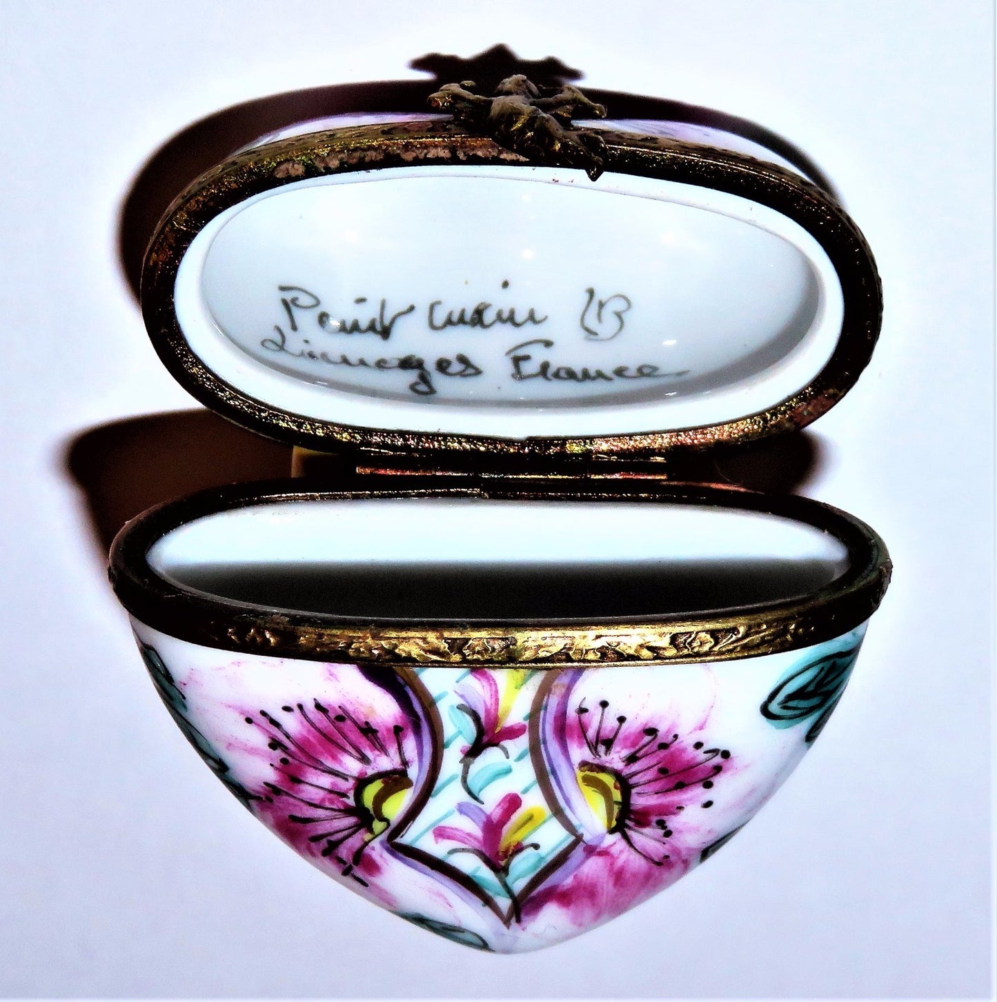 LIMOGES FRANCE BOX ~ FLORAL HEART ~ PINK FLOWERS & CUPID ~ ANNIVERSARY