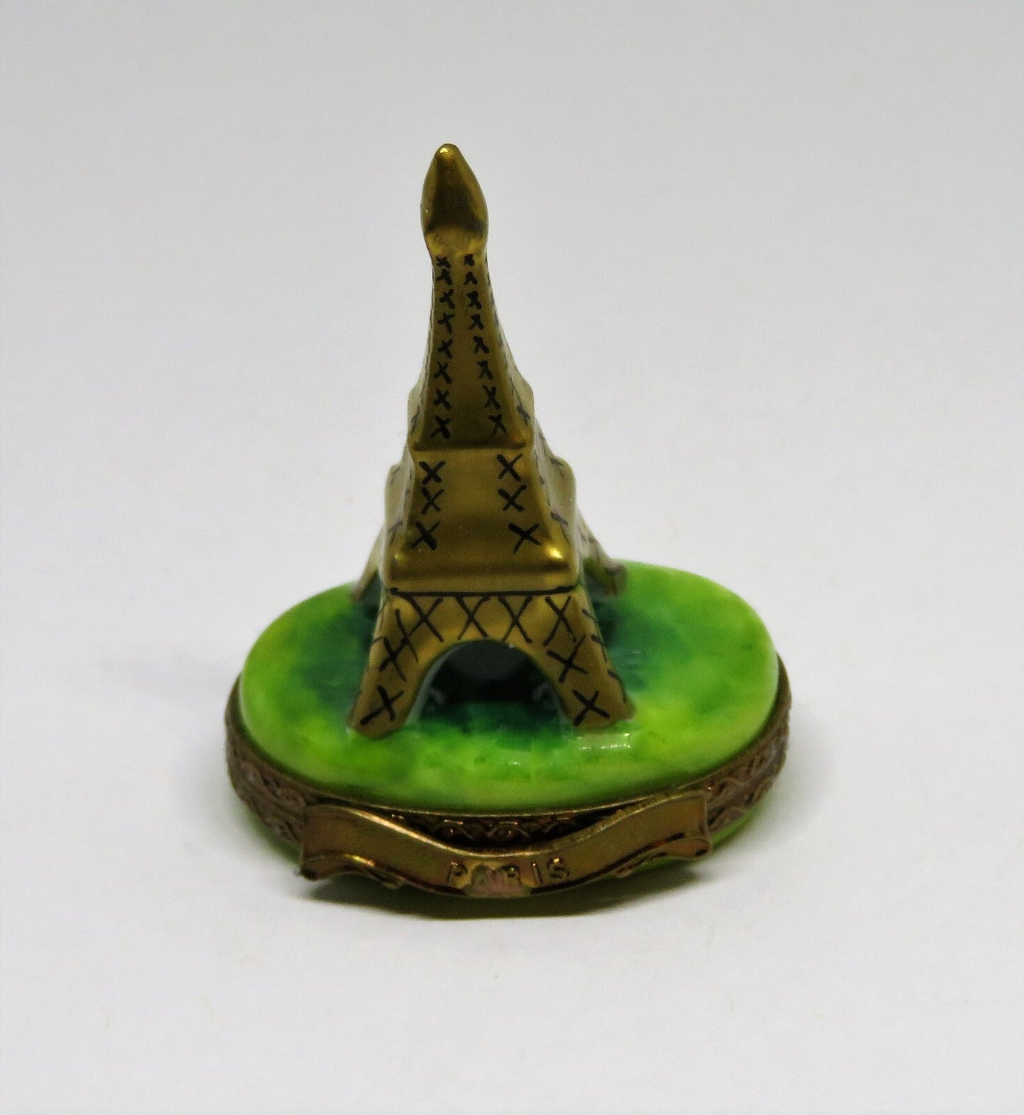 LIMOGES BOX ~ PARRY-VIEILLE ~ TINY GOLD EIFFEL TOWER ~ FRENCH FLAGS ~ PEINT MAIN