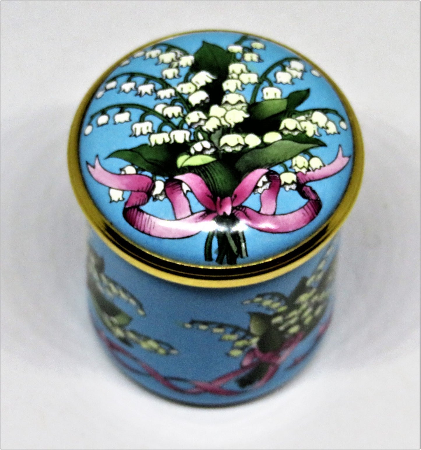 HALCYON DAYS ENAMEL BOX - BOUQUETS OF LILY OF THE VALLEY - FLOWERS - RIBBONS