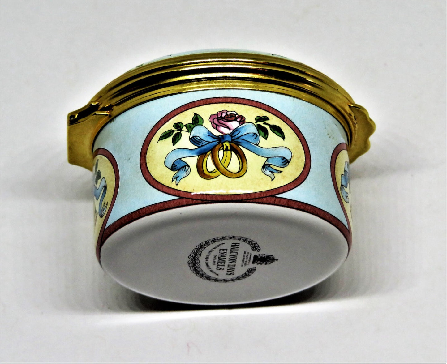 HALCYON DAYS ENAMEL BOX - "HAPPINESS ON YOUR WEDDING DAY" - ROSES & DOVES - MIB