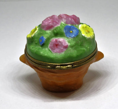 LIMOGES FRANCE BOX ~ PARIS - "WICKER" BASKET OF FLOWERS ~ ROSES ~ PEINT MAIN
