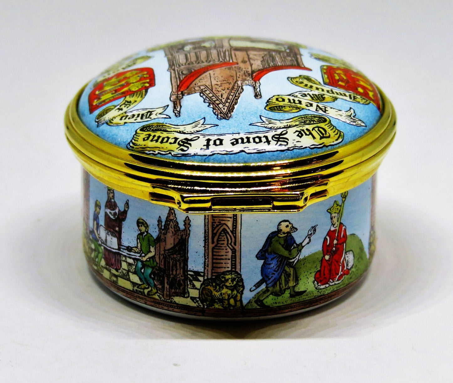 HALCYON DAYS ENGLISH ENAMEL BOX- THE STONE OF SCONE - BRITISH ROYALTY - SCOTLAND