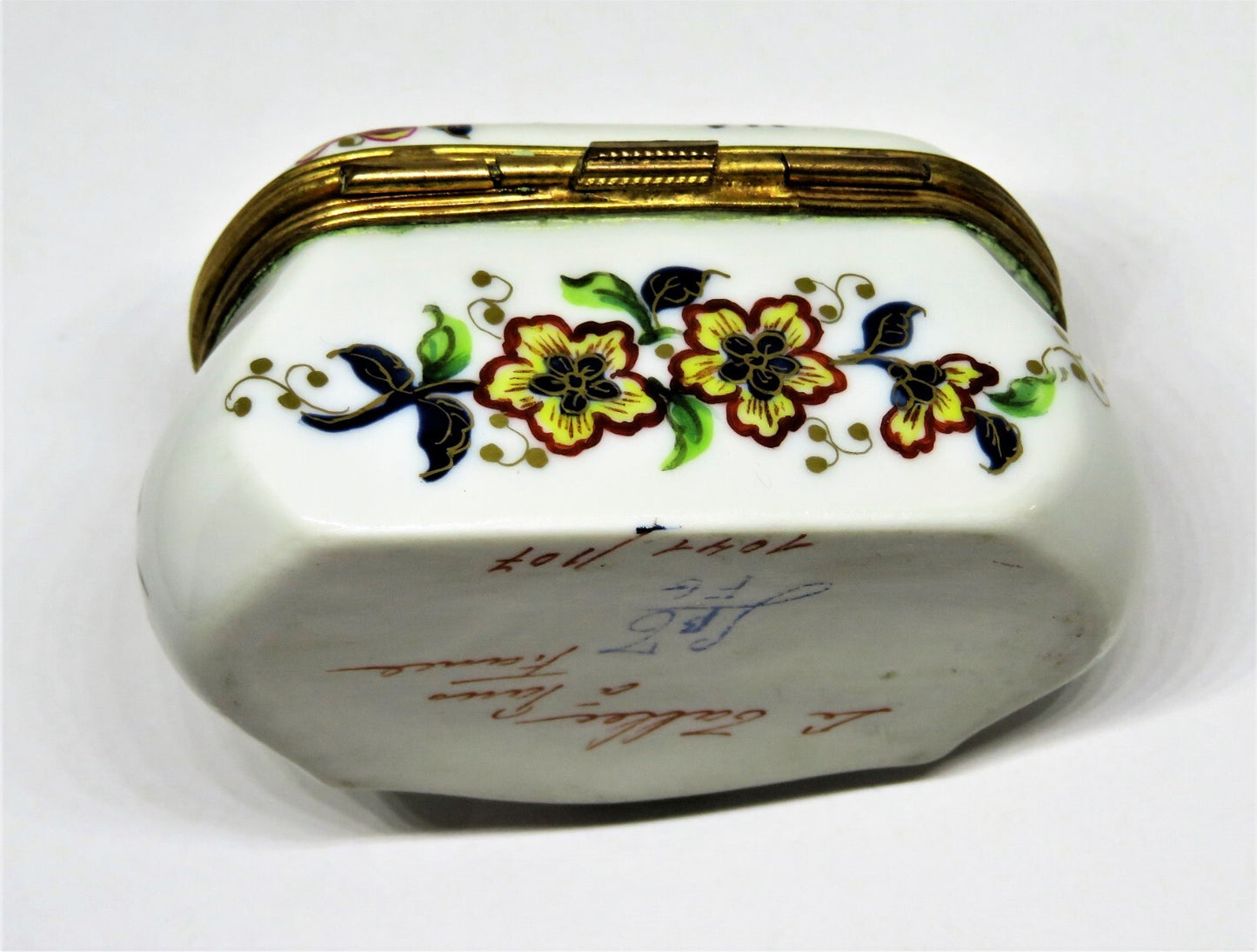 LIMOGES BOX- LE TALLEC -VINTAGE CASKET- BAYEUX - BIRD & FLOWERS & BUTTERFLY 1967