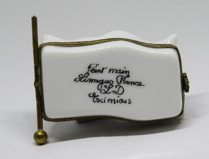 LIMOGES FRANCE BOX -EXIMIOUS- BRITISH UNION JACK FLAG ON A POLE - UNITED KINGDOM