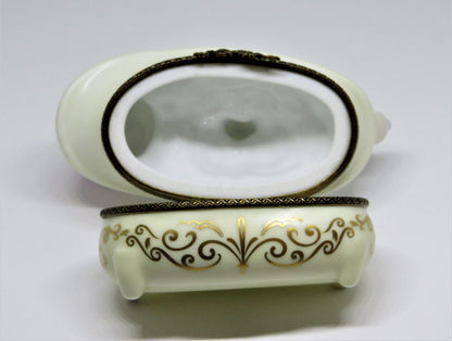 LIMOGES BOX- MISS PIGGY & DOG FOO-FOO IN A BUBBLE BATH - MUPPETS - SESAME STREET