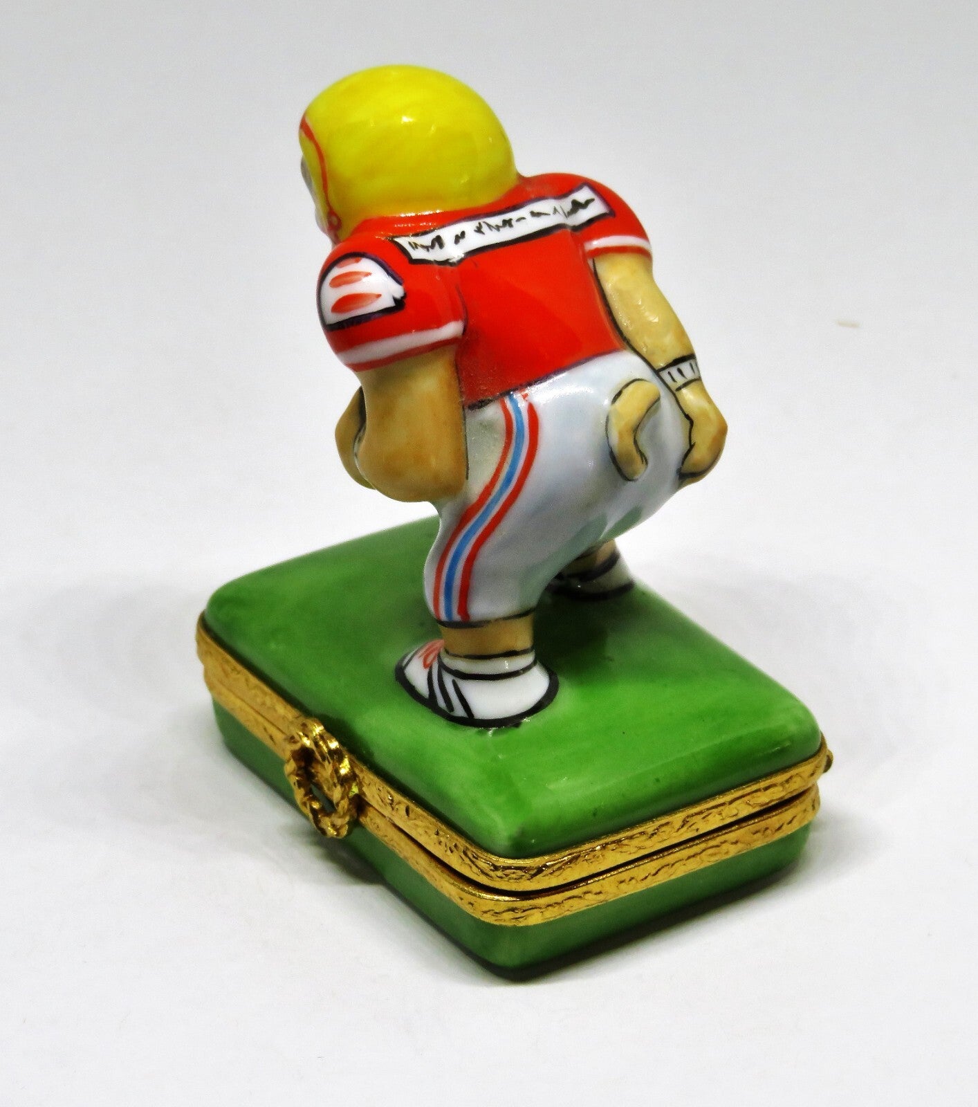 LIMOGES FRANCE BOX - ARTORIA - BULLDOG FOOTBALL PLAYER - SPORTS - LE - BULL DOG