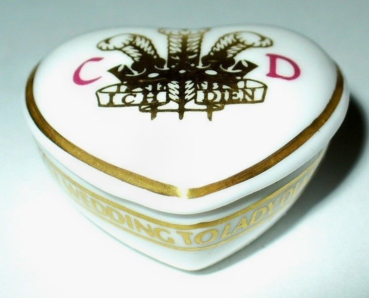 SPODE ~ ENGLISH BONE CHINA HEART SHAPED BOX ~ROYAL WEDDING 1981~ PRINCESS DIANA