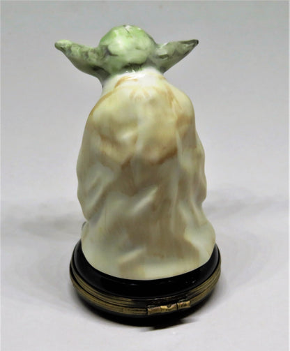 LIMOGES BOX - ROCHARD - STAR WARS - YODA - F.A.O. SCHWARZ EXCLUSIVE -MIB- RARE!!