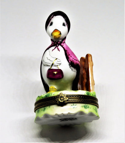 LIMOGES FRANCE BOX -PARRY-VIEILLE- JEMIMA PUDDLEDUCK & 3D FENCE - BEATRIX POTTER