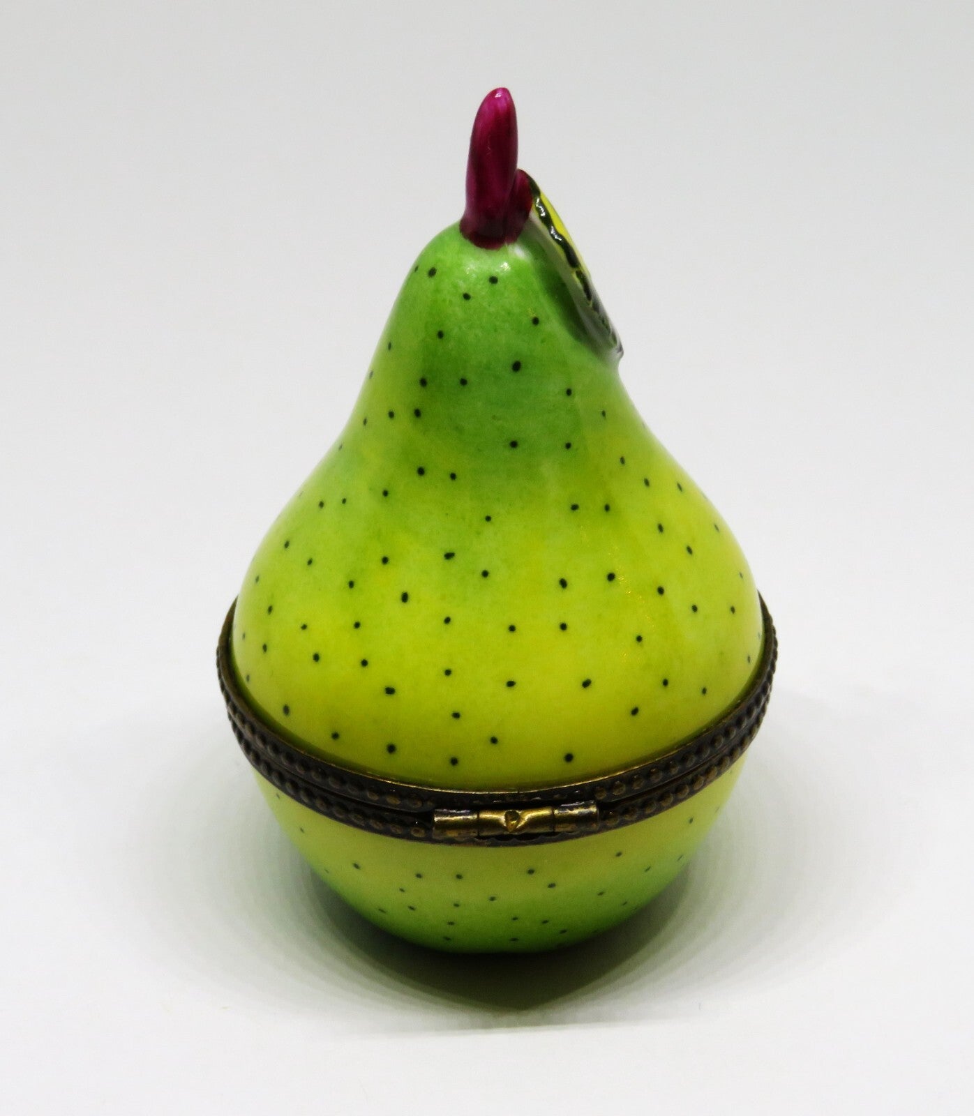 LIMOGES FRANCE BOX  - LARGE SPECKLED PEAR & STEM - 3 DIMENSIONAL LEAF - FRUITS