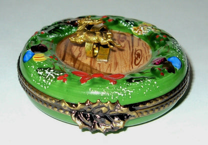 LIMOGES BOX - CHRISTMAS - WREATH & BRASS REINDEER DOOR KNOCKER - BOWS & HOLLY