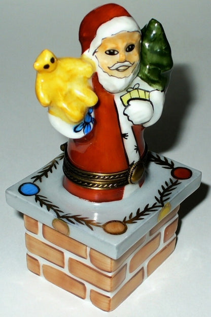 LIMOGES FRANCE BOX ~ SANTA CLAUS IN CHIMNEY ~ CHRISTMAS TREE & TOYS ~ PEINT MAIN