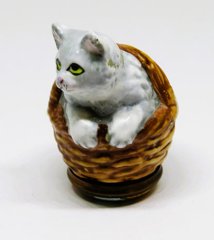 HALCYON DAYS ENGLISH ENAMEL BOX - KITTEN IN A WICKER BASKET BONBONNIERE - CAT
