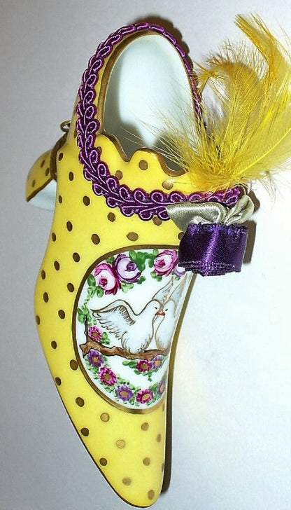 LIMOGES FRANCE BOX - YELLOW SHOE & FLOWERS & DOVES - BRAID & ROSETTE & FEATHERS