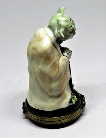 LIMOGES BOX - ROCHARD - STAR WARS - YODA - F.A.O. SCHWARZ EXCLUSIVE -MIB- RARE!!