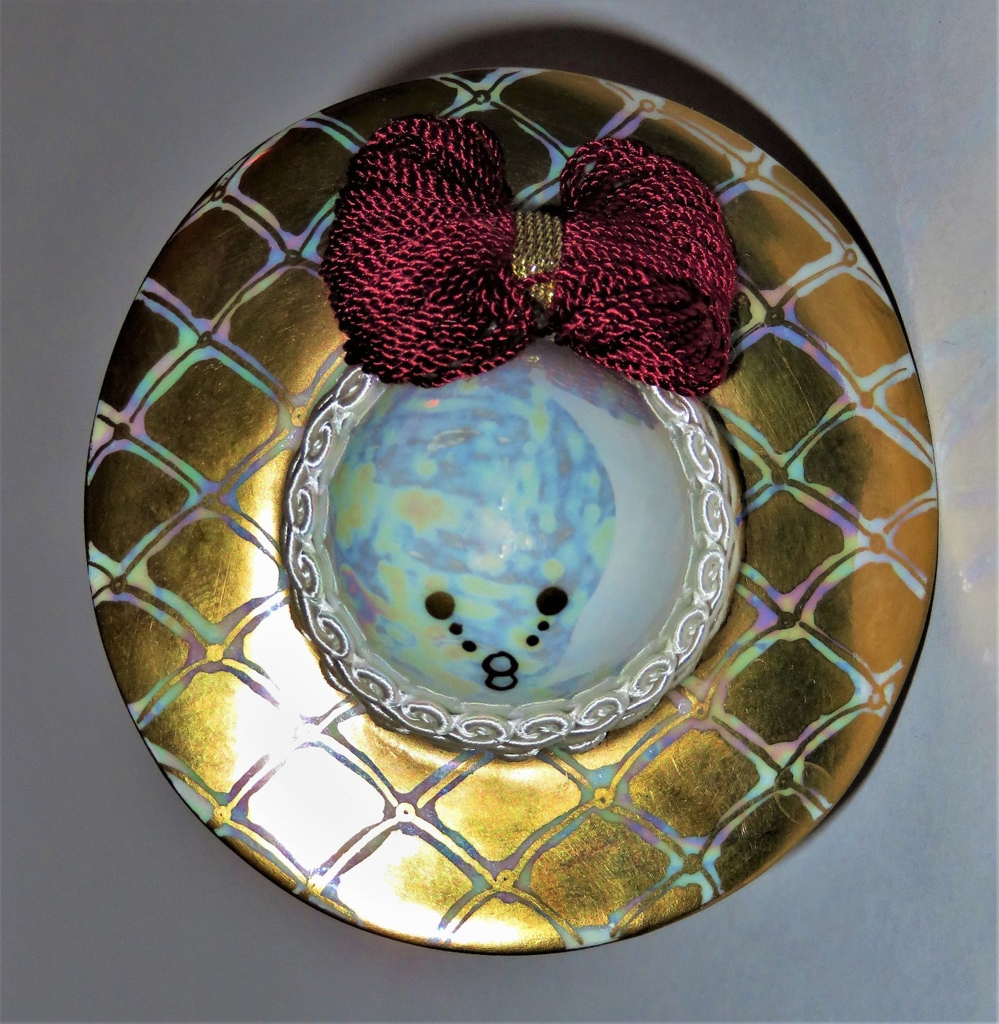LIMOGES FRANCE BOX ~ PARIS HAT ~ FIONA SAUNDERS ~ BRAID & FABRIC BOW ~ LE 47/300