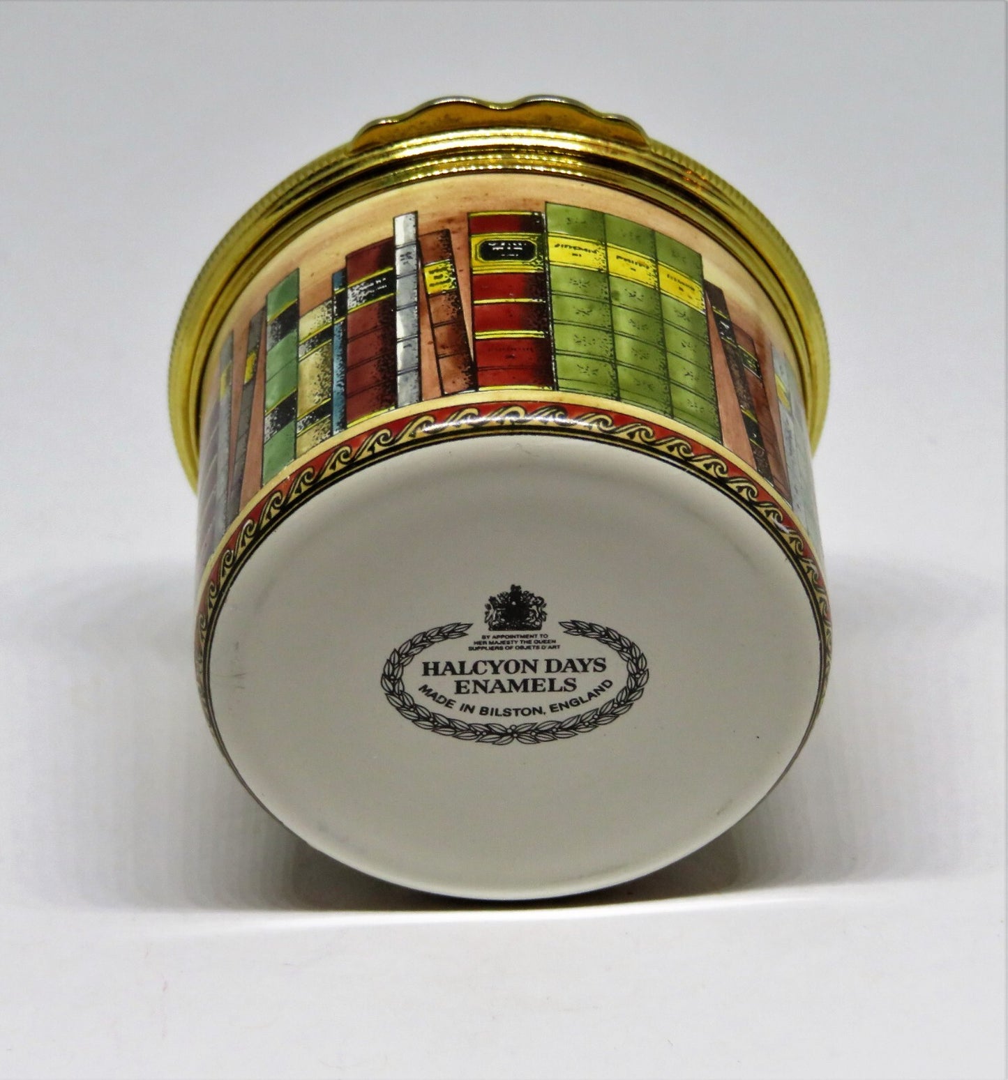 HALCYON DAYS ENAMEL BOX - BOOKS ON A SHELF - WORDSWORTH SONNET - LIBRARY - MIB