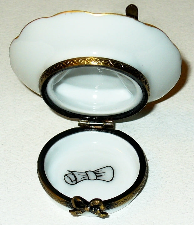 LIMOGES BOX~ CHERRY CHEESECAKE ON A PLATE ~ SPOON & NAPKIN ~DESSERT~ PEINT MAIN