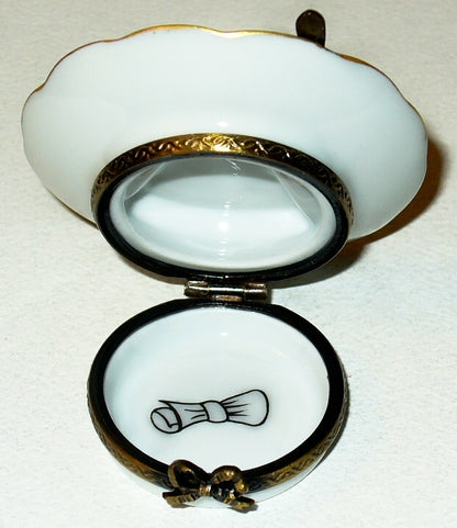 LIMOGES BOX~ CHERRY CHEESECAKE ON A PLATE ~ SPOON & NAPKIN ~DESSERT~ PEINT MAIN