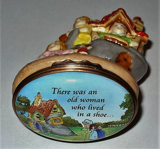HALCYON DAYS ENAMEL BOX - OLD WOMAN LIVED IN A SHOE BONBONNIERE - NURSERY RHYMES