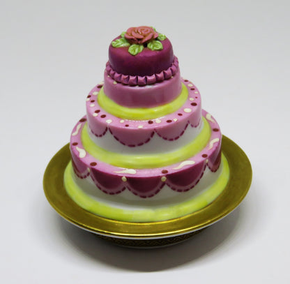 LIMOGES BOX ~ WEDDING CAKE ON A GOLD PLATE ~ROSE FLOWER & GOLD RINGS~ PEINT MAIN