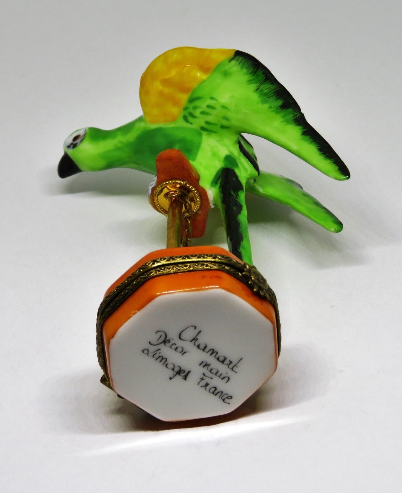 LIMOGES FRANCE BOX - CHAMART - VINTAGE PARROT CHAINED ON A PERCH - BIRDS