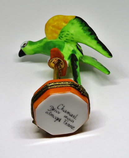 LIMOGES FRANCE BOX - CHAMART - VINTAGE PARROT CHAINED ON A PERCH - BIRDS